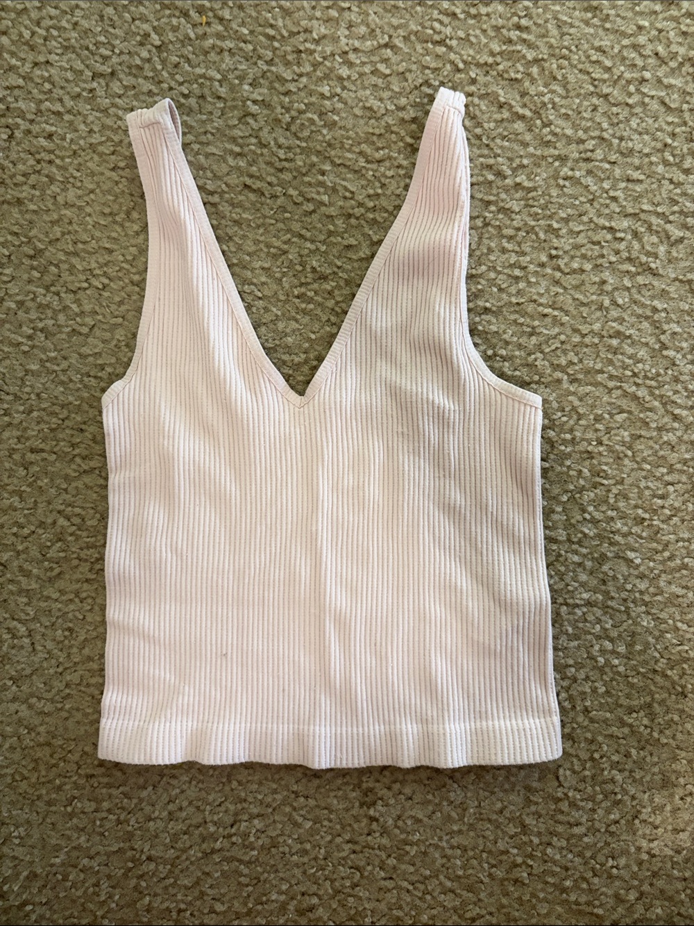Sleeveless Ribbed V-Neck Tank Top in Pale Pink
